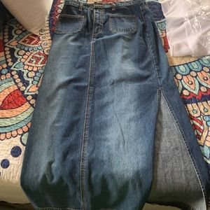 Women’s jean skirt